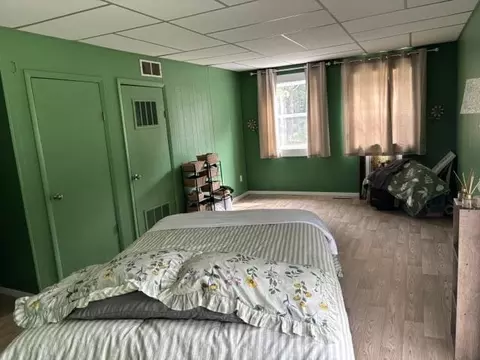 Bedroom - 21 W Oak, Au Gres, MI 48703 photo 1 of 5