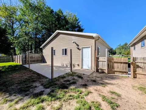 Exterior - 903 W Deer #LOT : 3-4, Gladwin, MI 48624 photo 3 of 11