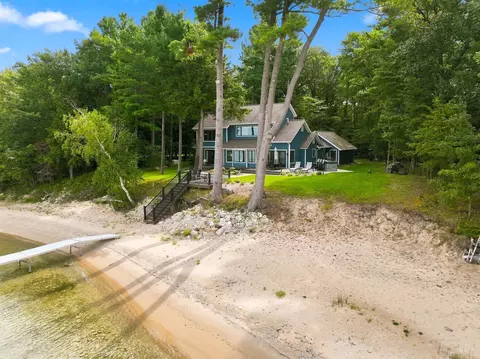 14851 Shipman, Traverse City, MI 49686