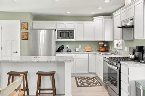 Kitchen - 7672 E 18 12, Manton, MI 49663 photo 2 of 4