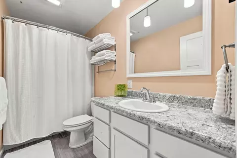 Bath - 7672 E 18 12, Manton, MI 49663 photo 1 of 3