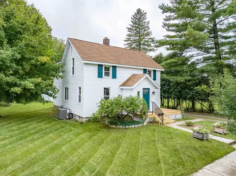 112 Wright, West Branch, MI 48661