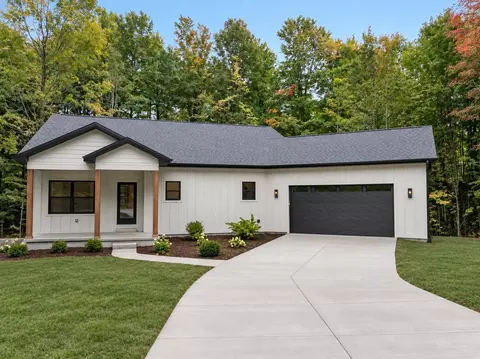8245 E Boca Vis, Traverse City, MI 49684