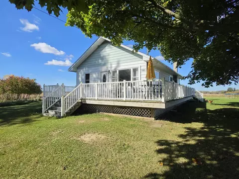 9201 E Jerseyville, Shepherd, MI 48883