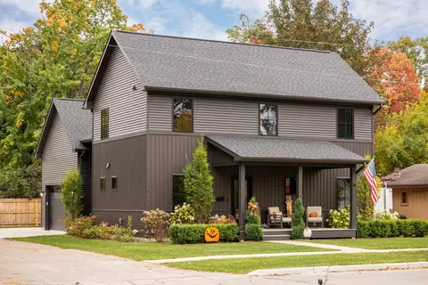 1610 Beadle, Traverse City, MI 49686