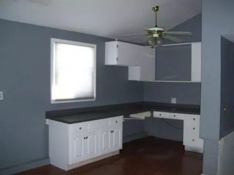 607 E Church, Adrian, MI 49221 photo 6
