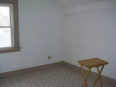132 Clinton, Adrian, MI 49221 photo 9