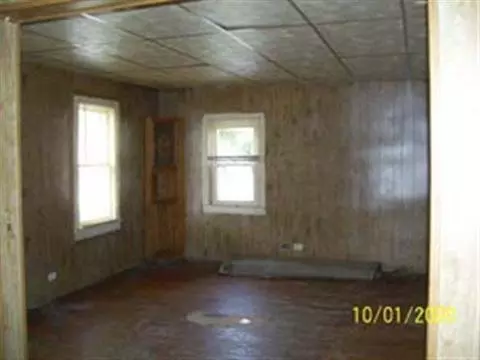 1039 State, Adrian, MI 49221 photo 3