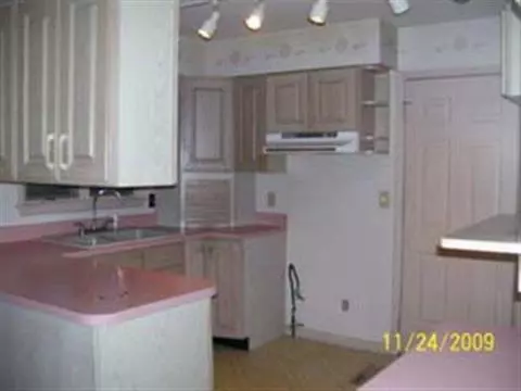 35 Ridgemont, Adrian, MI 49221 photo 2