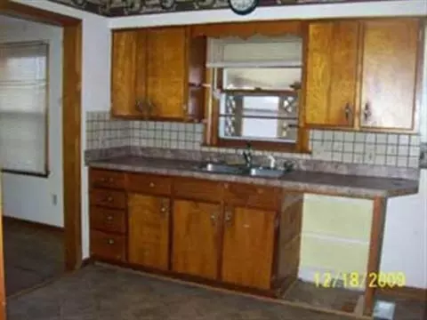4061 W Beecher, Adrian, MI 49221 photo 2