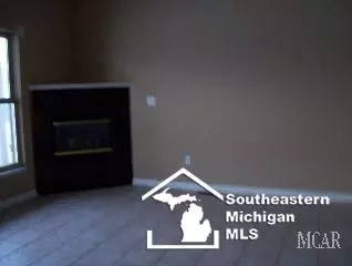 15504 Point Verda, Monroe, MI 48161 photo 2