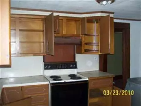 138 S Main, Waldron, MI 49288 photo 2