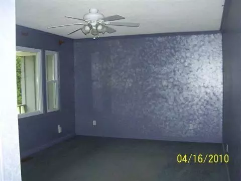1038 W Carleton, Adrian, MI 49221 photo 5