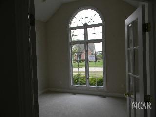 210 Orleans Ave, Monroe, MI 48162 photo 9
