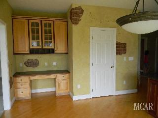 210 Orleans Ave, Monroe, MI 48162 photo 5