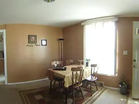 267 Douglas, Jackson, MI 49203 photo 3