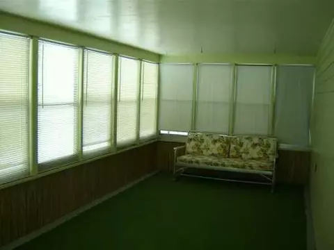428 Peacock Walk, Jackson, MI 49202 photo 2