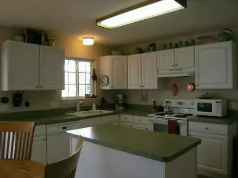 3704 Meadow Vw, Dexter, MI 48130 photo 6