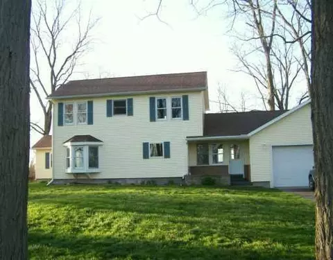 1208 E Kimmel Rd, Jackson, MI 49201 photo 1