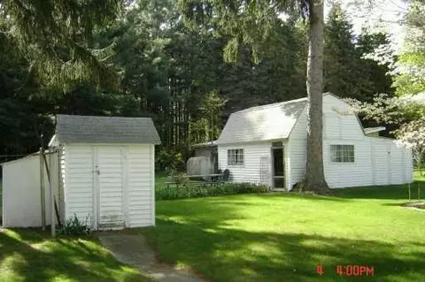 404 N Main Streeet, Gregory, MI 48137 photo 2