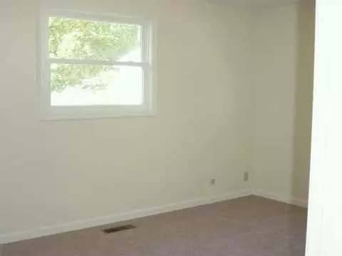 2301 W Argyle, Jackson, MI 49202 photo 6