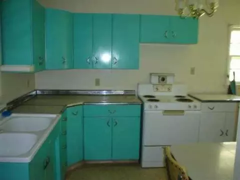 1309 Gerry, Jackson, MI 49202 photo 6