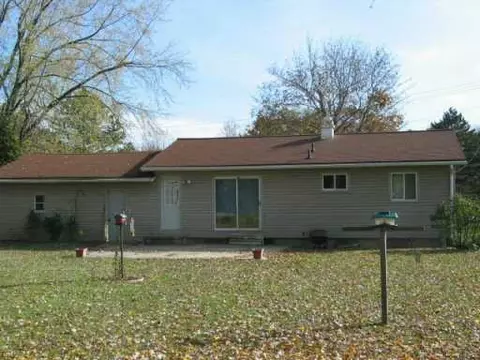 322 Crestbrook, Jackson, MI 49203 photo 2