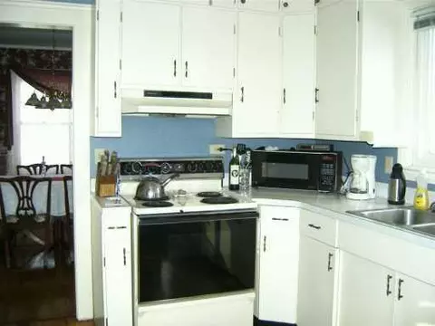 749 Crescent, Jackson, MI 49203 photo 4