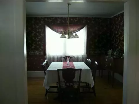 749 Crescent, Jackson, MI 49203 photo 2