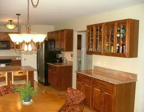 2736 Sand Hl, Dexter, MI 48130 photo 3