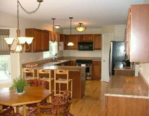 2736 Sand Hl, Dexter, MI 48130 photo 2