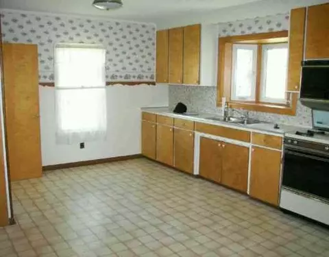 8040 Huron, Dexter, MI 48130 photo 4