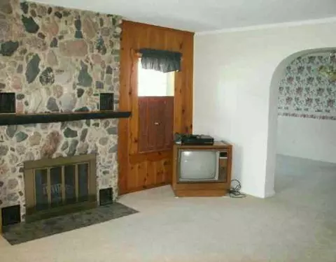 8040 Huron, Dexter, MI 48130 photo 3
