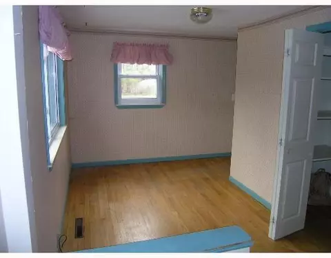 722 Woodside, Gregory, MI 48137 photo 3