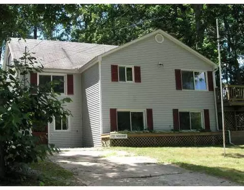 722 Woodside, Gregory, MI 48137 photo 1