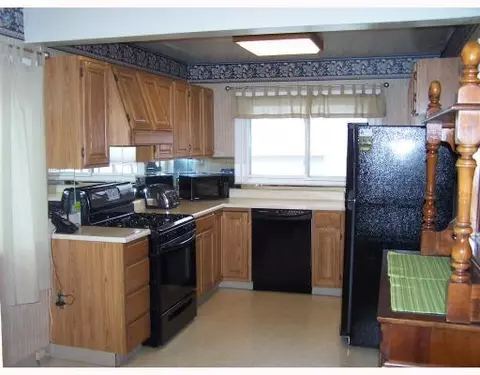 1514 Warren, Jackson, MI 49203 photo 6