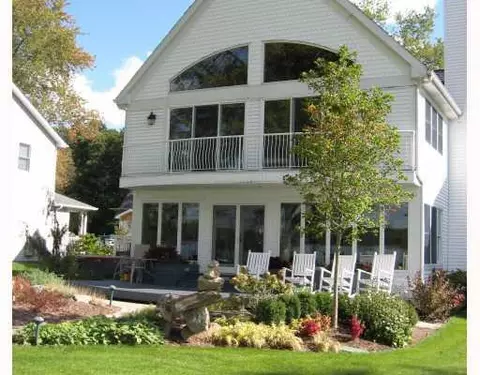 7680 Base Lake Dr, Dexter, MI 48130 photo 1