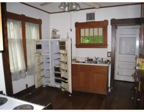 321 N Main, Munith, MI 49259 photo 3