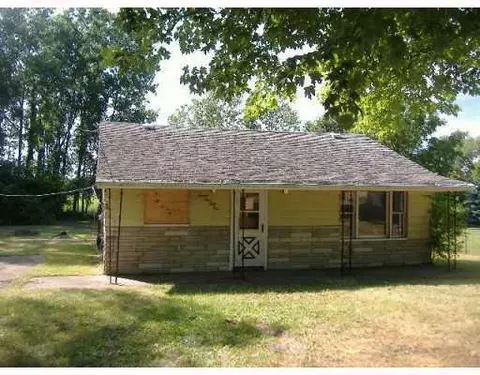 2951 Whitlock, Jackson, MI 49202 photo 1