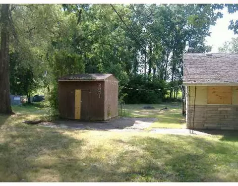 2951 Whitlock, Jackson, MI 49202 photo 2