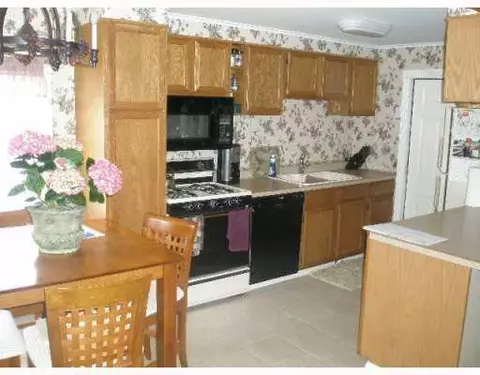 8997 River Park, Jackson, MI 49203 photo 3