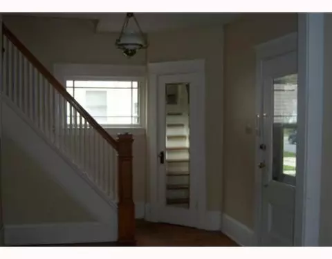 720 Griswold, Jackson, MI 49203 photo 3