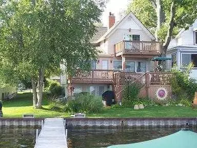 241 Highland, Jackson, MI 49201 photo 1