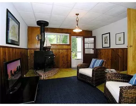 7095 Glencoe Dr, Gregory, MI 48137 photo 3