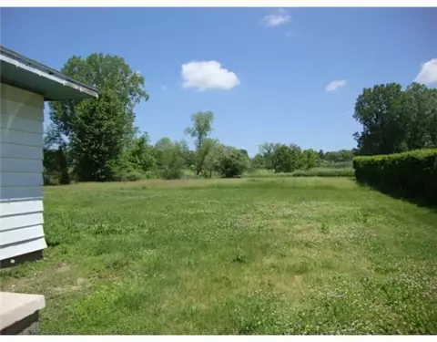 8436 Huron River Dr, Dexter, MI 48130 photo 2