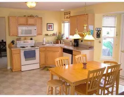 8242 Webster, Dexter, MI 48130 photo 3