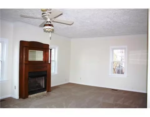756 Main, Pinckney, MI 48169 photo 3