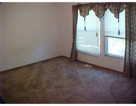 710 Lawrence, Jackson, MI 49203 photo 5