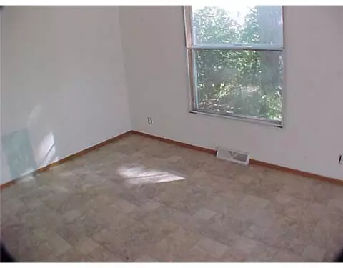 710 Lawrence, Jackson, MI 49203 photo 4