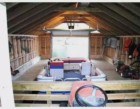 1008 Tamara, Gregory, MI 48137 photo 7